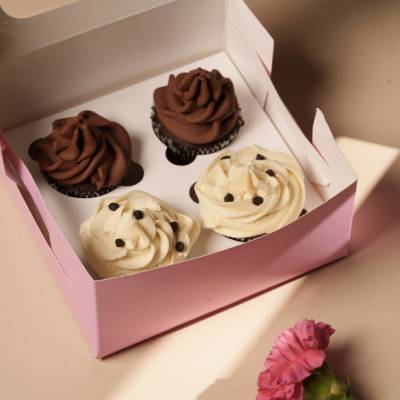 Dutch Chocolate Cupcakes with Frosting